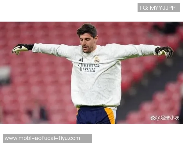 库尔图瓦重返球队训练赫伊森复出希望渺茫 库尔图瓦重返球队训练赫伊森复出希望渺茫