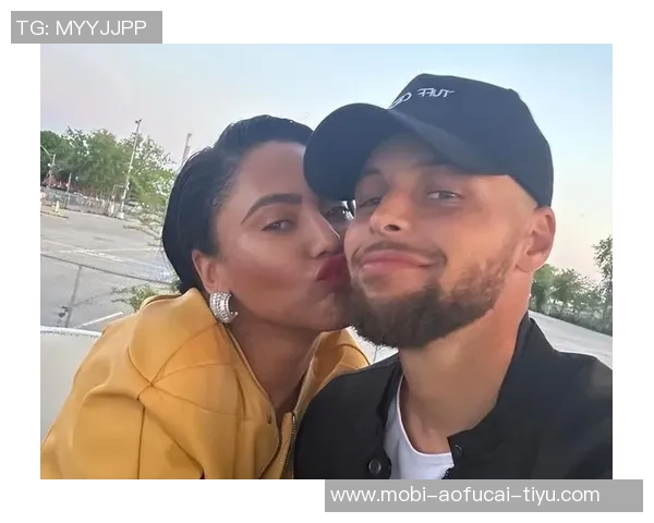 夸梅分析库里与库嫂的信任关系及婚前协议缺失的潜在风险 夸梅分析库里与库嫂的信任关系及婚前协议缺失的潜在风险