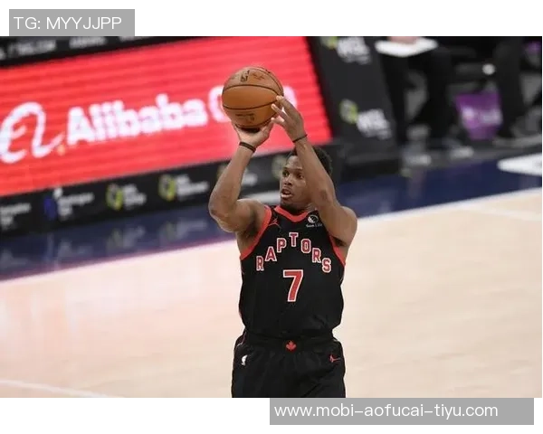 洛瑞回忆与马克西的对话期待季后赛的信心与责任感